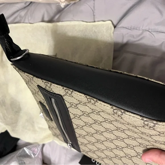 Beige/tan and Black Men's Bag - Picture 5 of 9